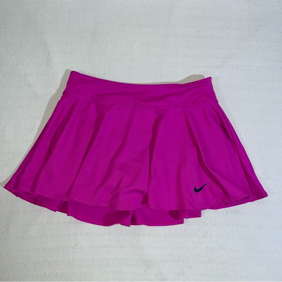 Nike Dresses & Skirts - Nike Womens Skirt Size M A Line Pleated Tennis Skort Lined Short Stretch